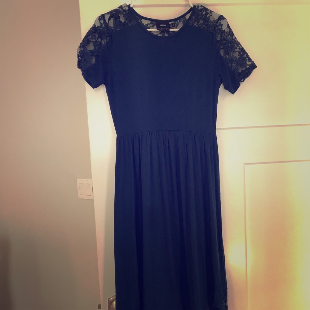 ASOS lace maternity dress (size 6)